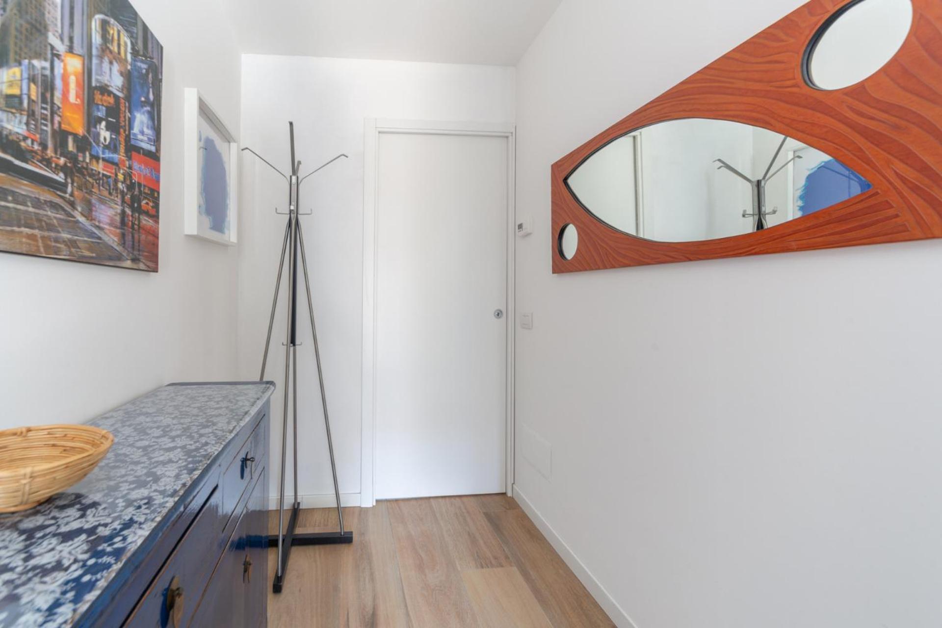 Spacious & Stylish 1-bedroom With Terrace Appartement Milan